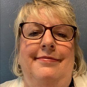 Meet your Posher, Theresa